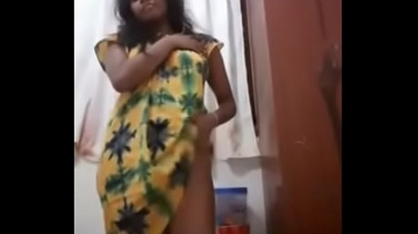 Mia khalifa tirando a roupa